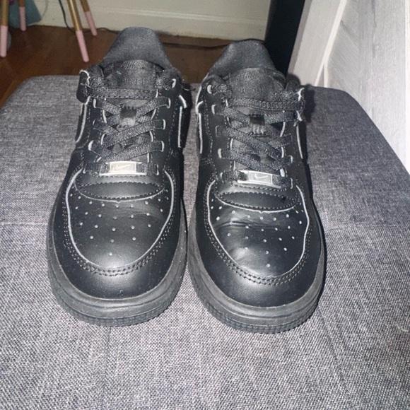 Nike Black Sneakers Air Force 1 - Picture 1 of 3